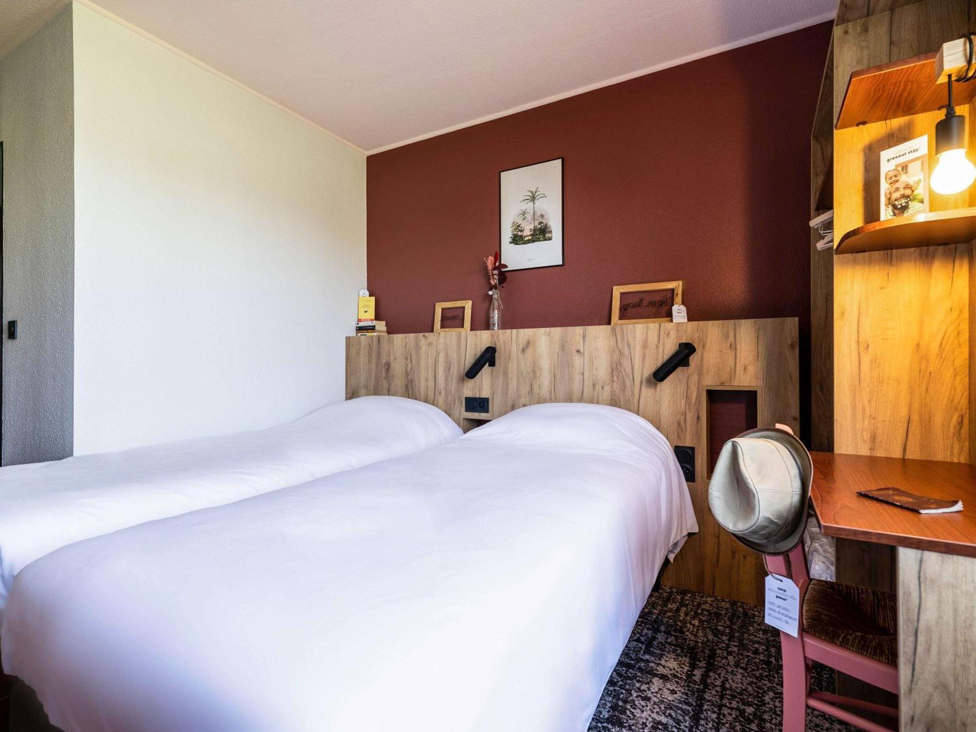 Greet Hotel Castres Saix Saix  Exterior photo